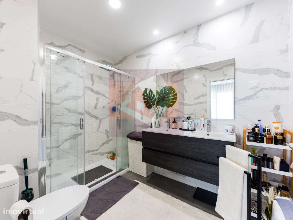 Apartamento T2 mobilado em Casal de Cambra-29