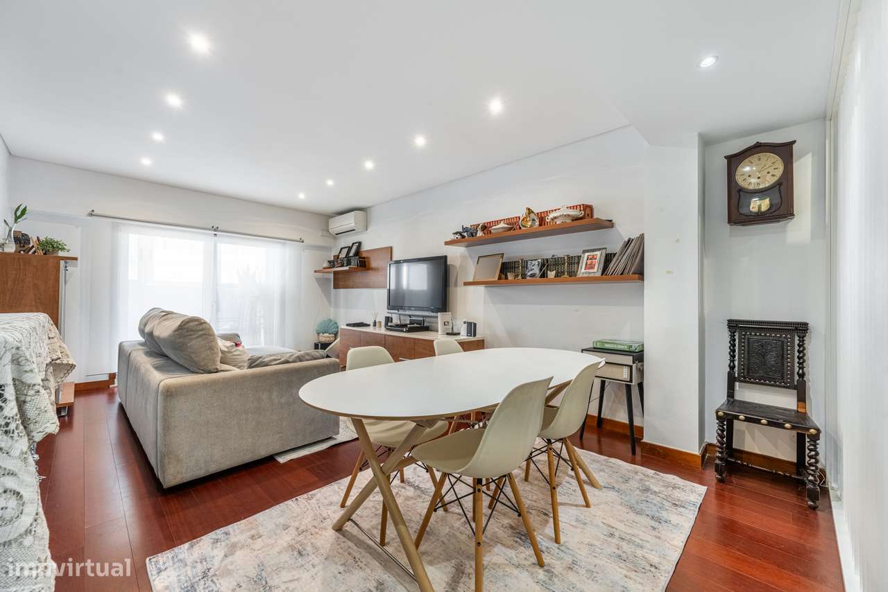 Apartamento T2+2 em plena Avenida da Liberdade-7