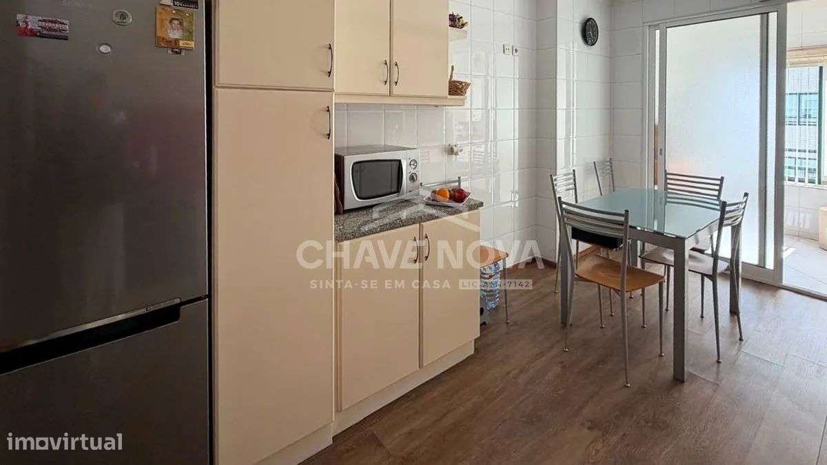 T3 Condominio Fechado c/ Garagem Box em Vilar do Paraíso-3