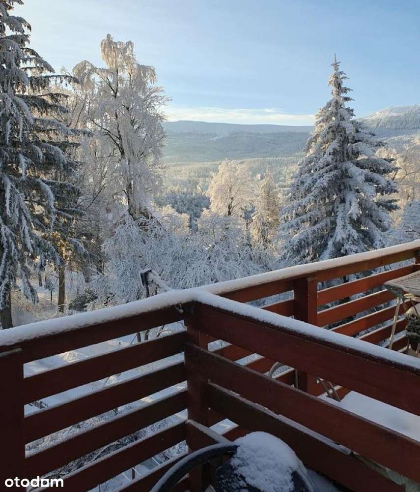 Kawalerka z balkonem w centrum Szklarskiej Poręby-0