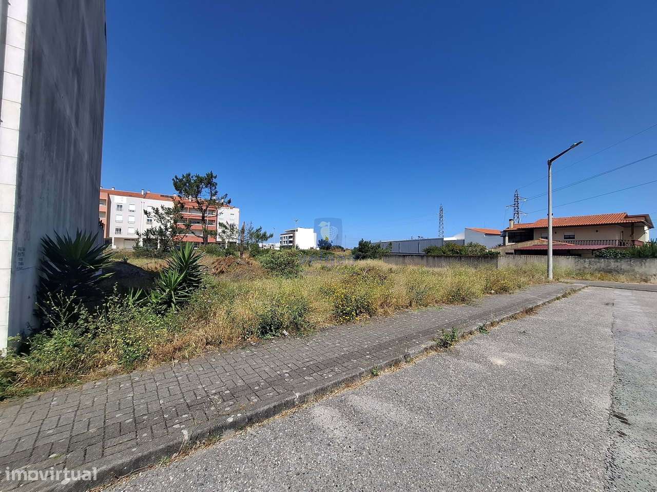 Lote terreno com 499 m2 para construção de prédio 6 frações, Marinha G-5