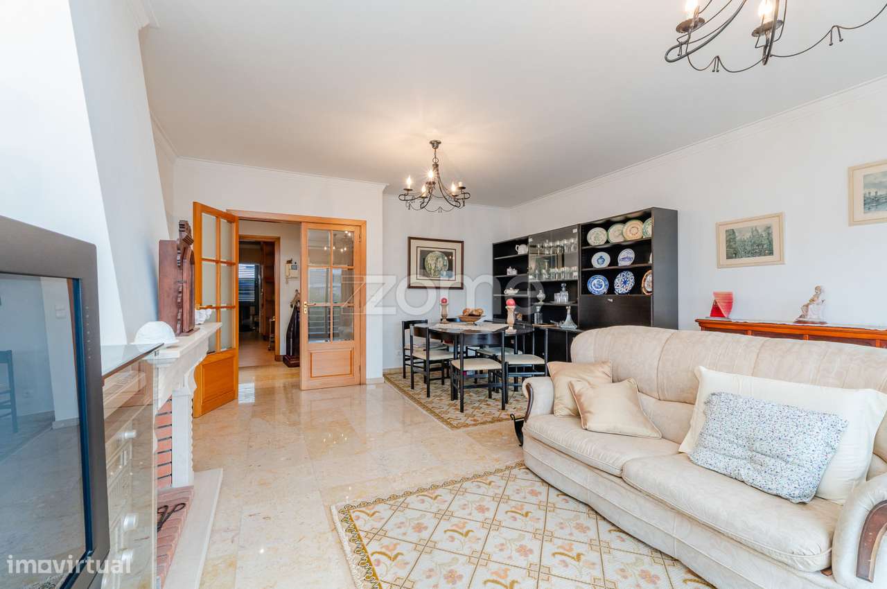 Apartamento T3 em bom estado de conservação com estacionamento. - Grande imagem: 5/31