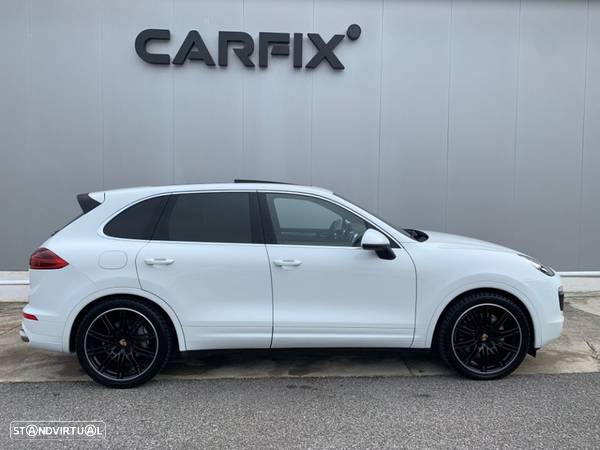 Porsche Cayenne S - 1