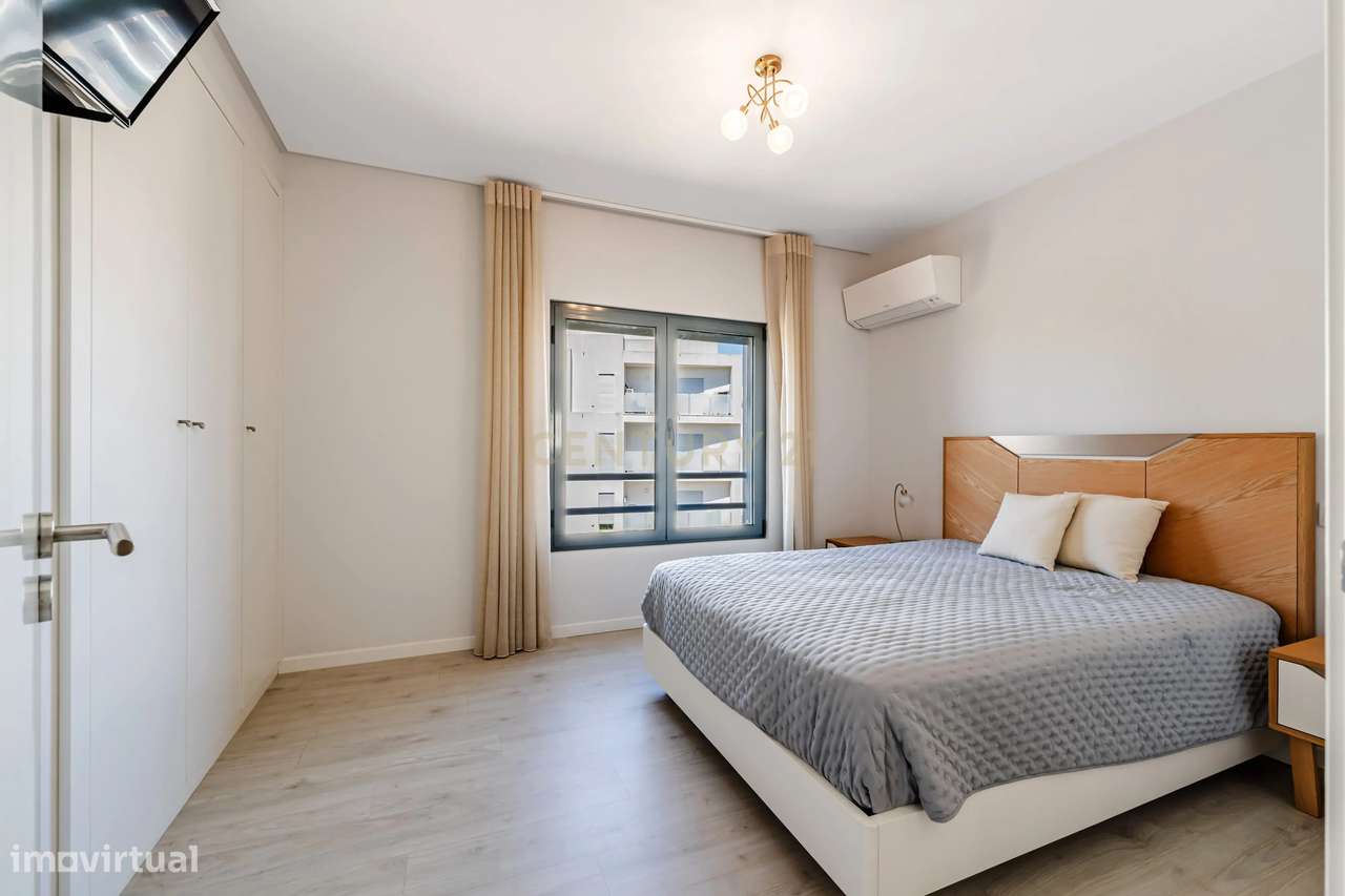 Excelente Apartamento T3+1 Duplex na Quinta da Fábrica, Vale de Milhaç-35