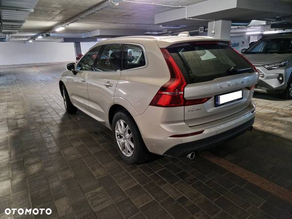 Volvo XC 60 T4 Momentum Pro - 6