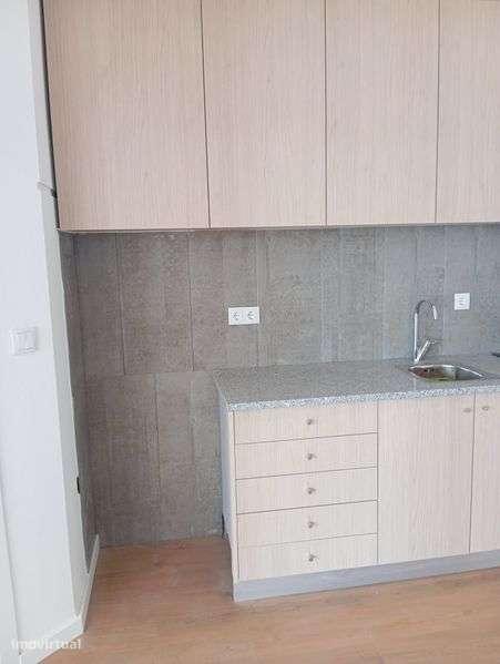 Apartamento T1 renovado - Grande imagem: 4/8
