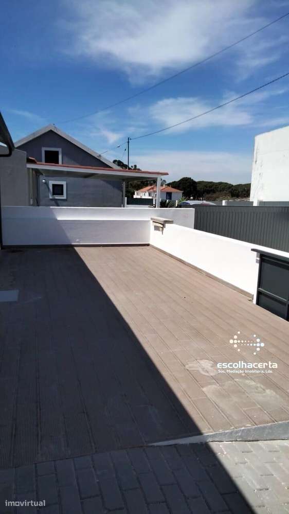 Moradia T1 terrea totalmente renovada-14