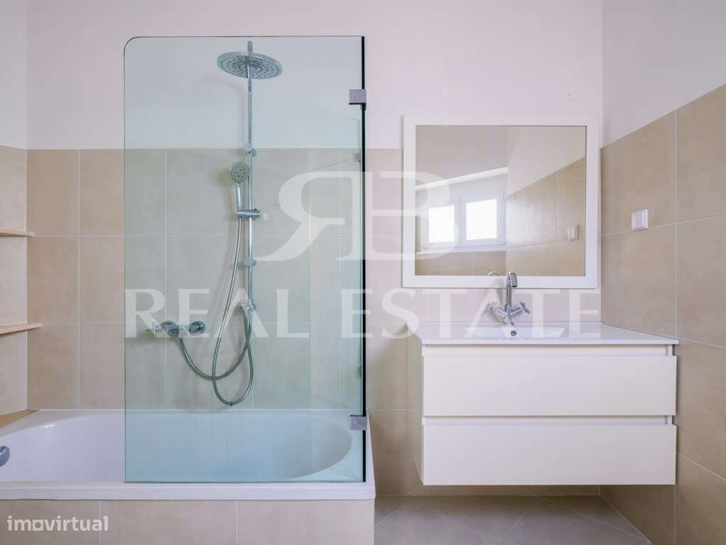 Moradia T4 tipo Chalet, com jardim, piscina e anexo T1 - Monte Esto...-22