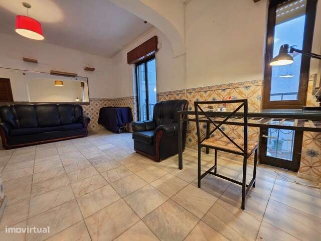 Venda de Prédio / 2 fracções em Lagos-23