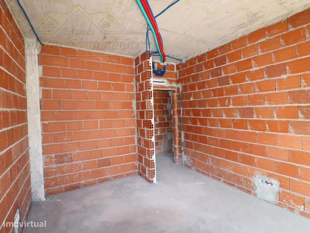 Moradia T3 NOVA estilo CONTEMPORÂNEO-35
