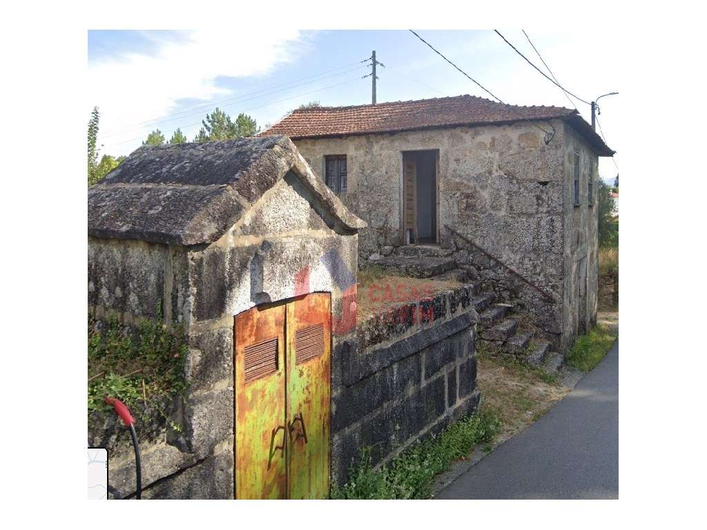 Conjunto de 2 moradias e terreno em Celorico de Basto - Grande imagem: 3/14