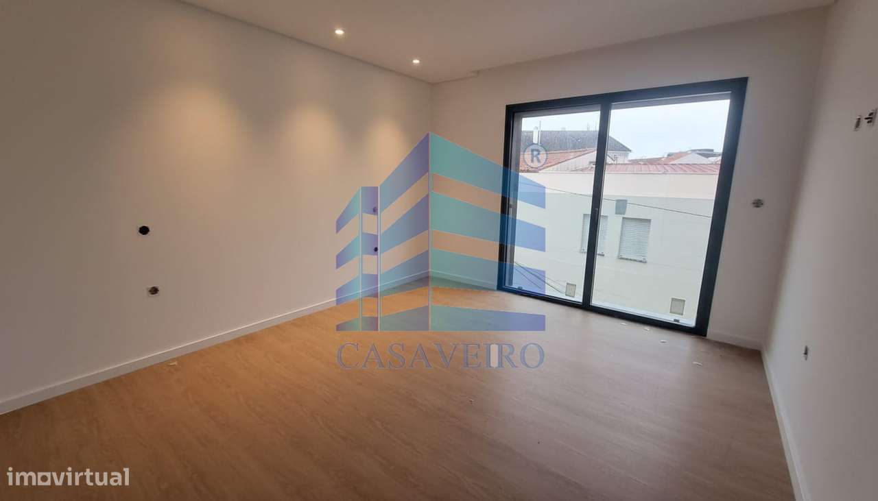 Apartamento T3 Com Terraço no centro de Esgueira - Grande imagem: 4/15