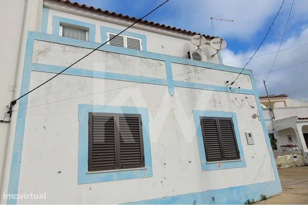 MORADIA GEMINADA T3 DE 2 PISOS COM TERRENO NO AROAL-BOLIQUEIME-ALGARVE - Grande imagem: 4/31