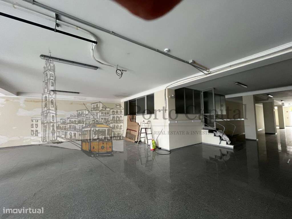 No coração do Porto, uma loja com 427 m² que abre portas ao seu fut... - Grande imagem: 4/20