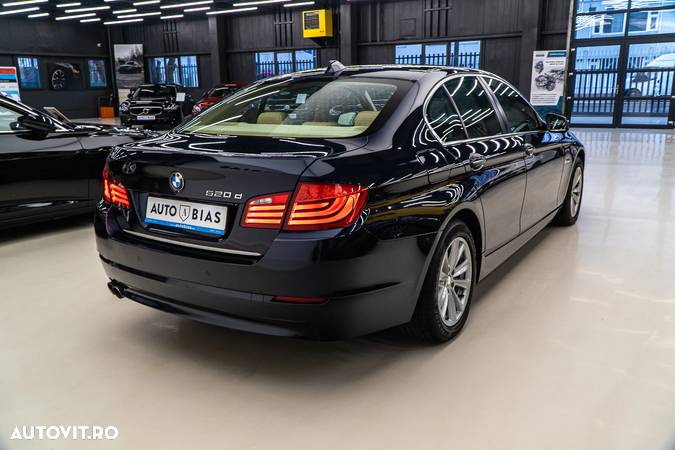 BMW Seria 5 520d Aut. - 8