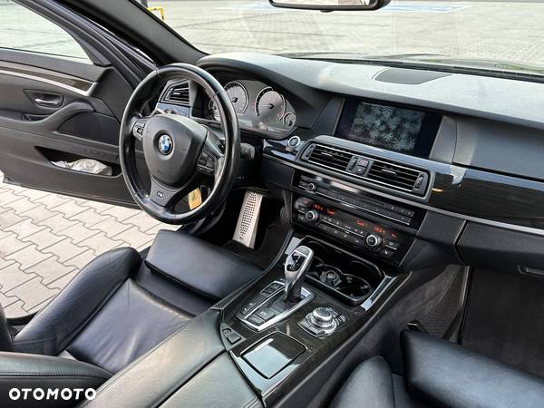 BMW Seria 5 535d xDrive - 29