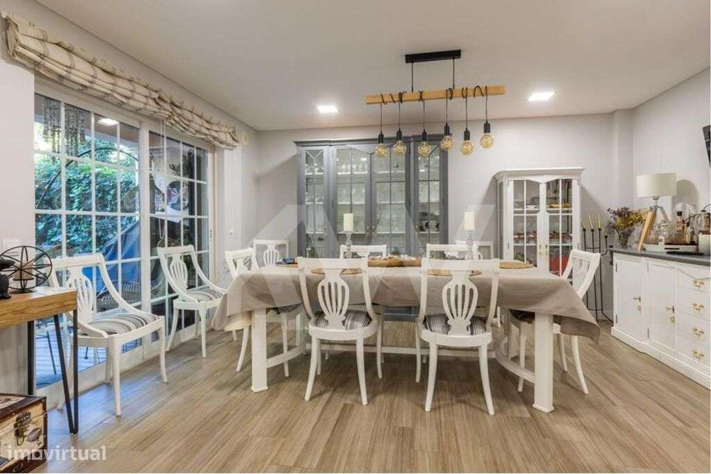 Moradia T4 em condomínio privado com piscina e jardim em Cascais - Grande imagem: 5/56