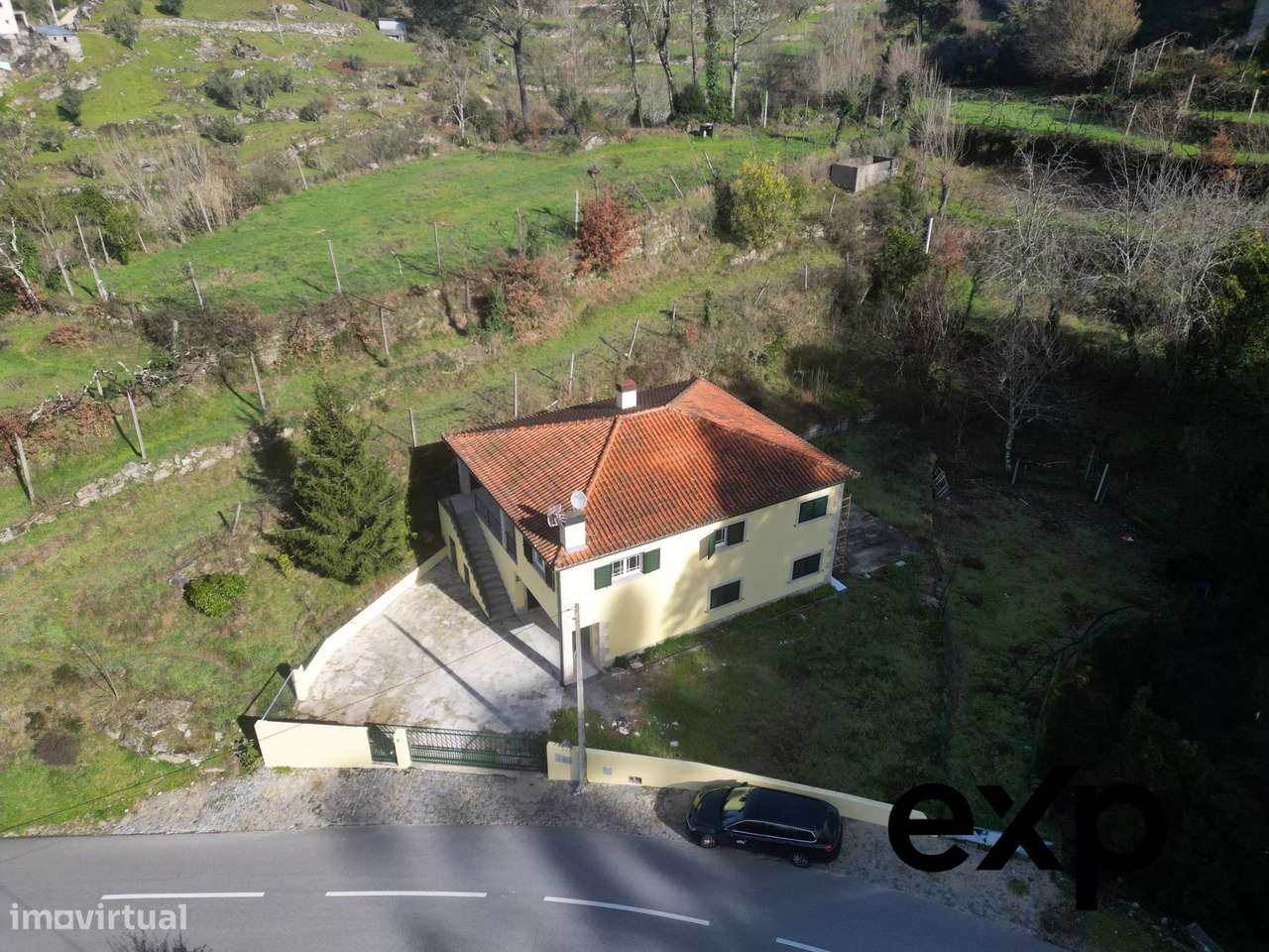 Amarante - Moradia V3, Conforto e Segurança-0