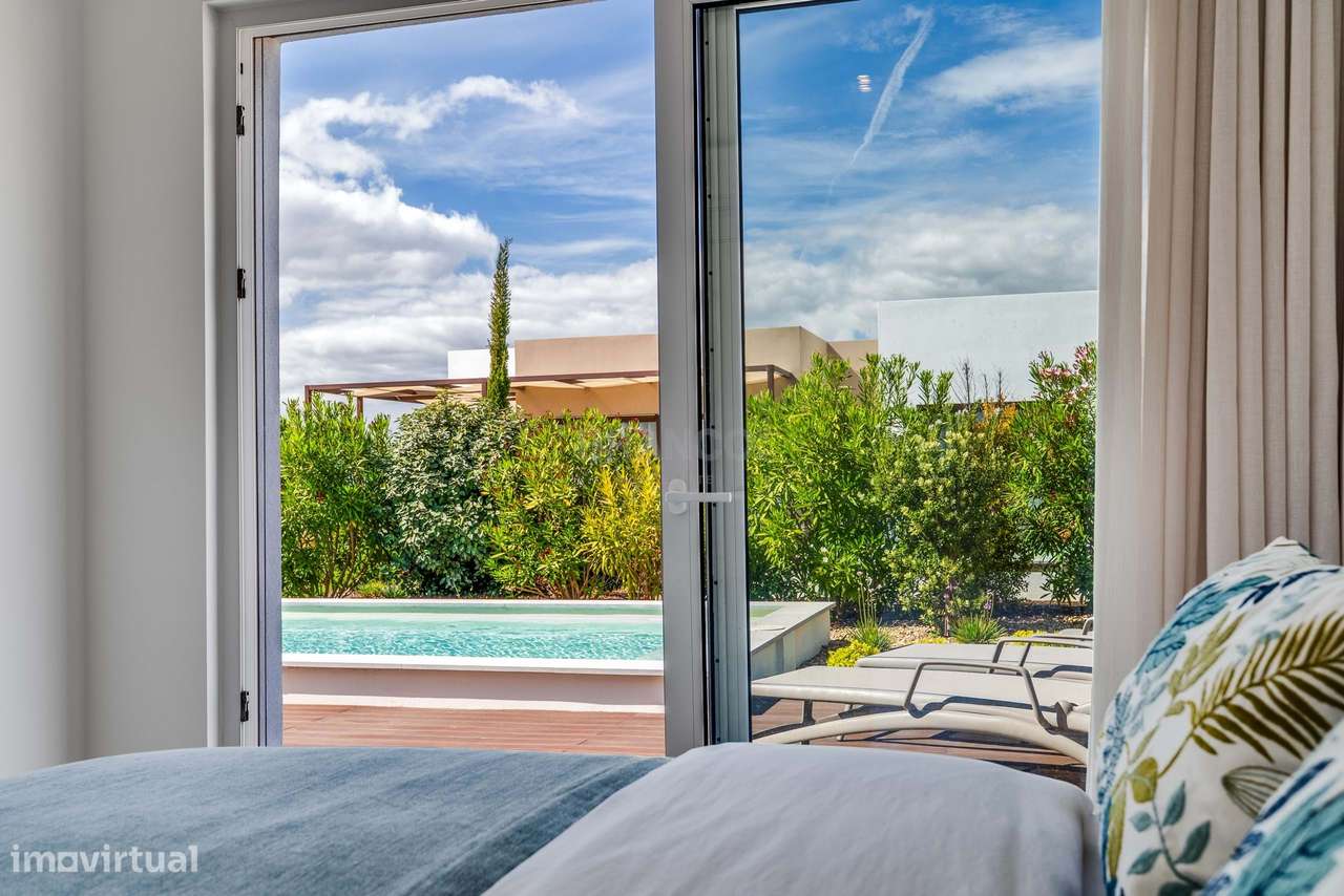 Moradia Semi-Geminada T2+1 com Piscina | Pestana Valley Nature, Sesmar-19