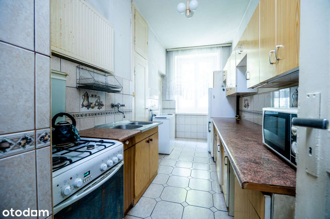 3 pokoje ul. Hallera-16