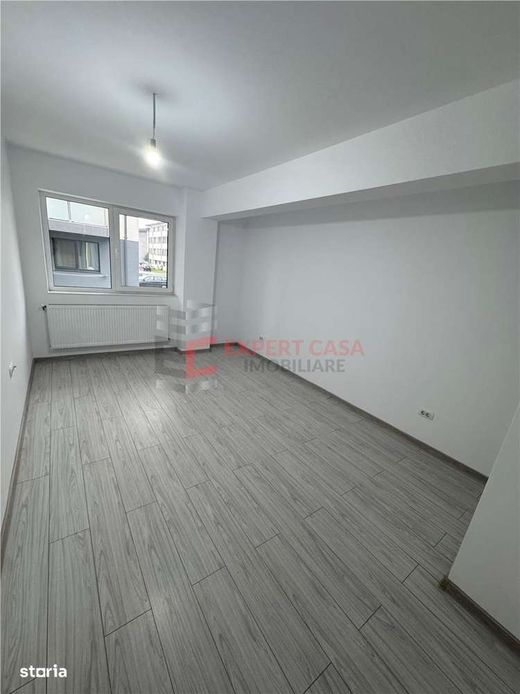 apartament 3 camere decomandat - Imagine principală: 2/9