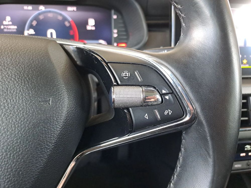 SKODA KAMIQ ACC Blind Spot Virtual Cockpit Kamera SmartLink ASO Salon PL
