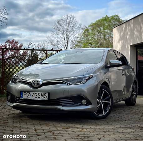 Toyota Auris 1.6 Dynamic MS - 9