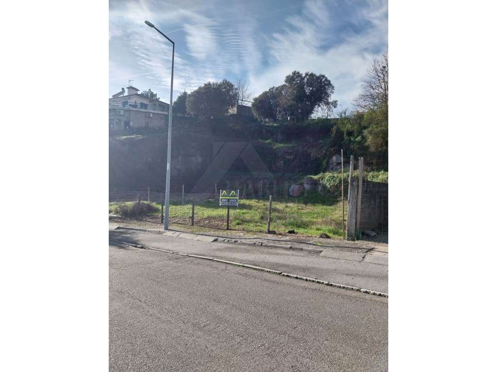 Terreno com 175 m² em Aveleda - Grande imagem: 5/7