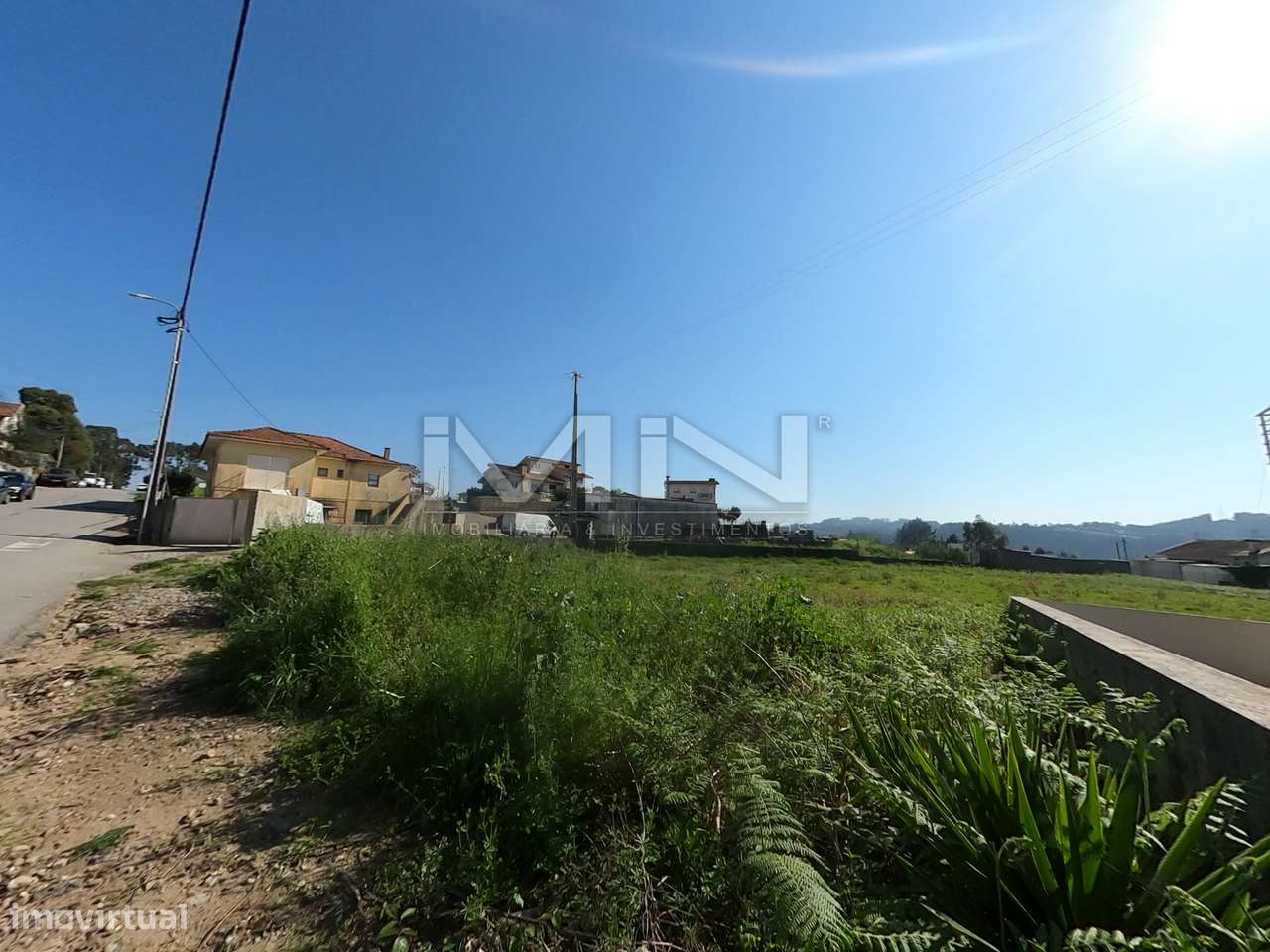 Terreno plano - 2.050m² - Viabilidade para casa Terrea-15