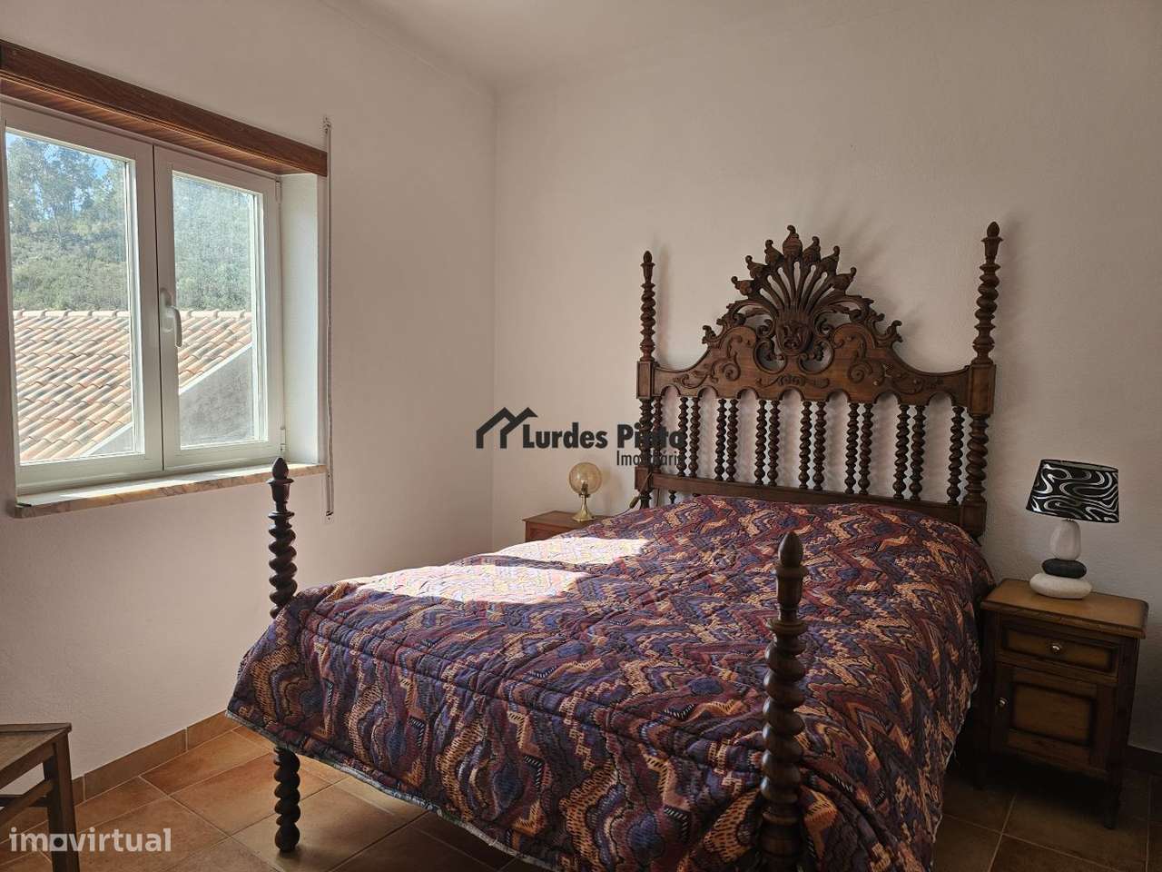 Duas moradias à beira da ribeira-12