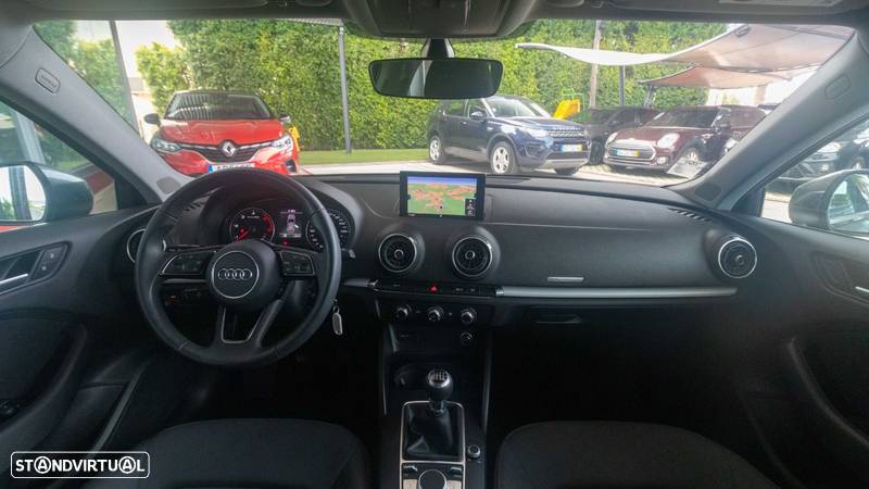 Audi A3 Sportback 30 TDI - 9