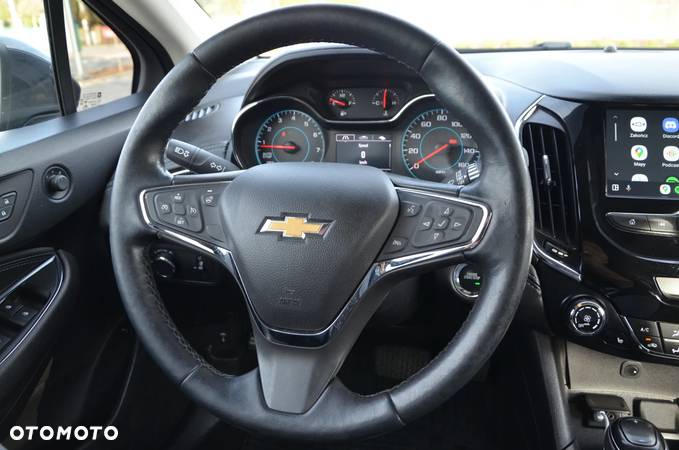 Chevrolet Cruze - 14