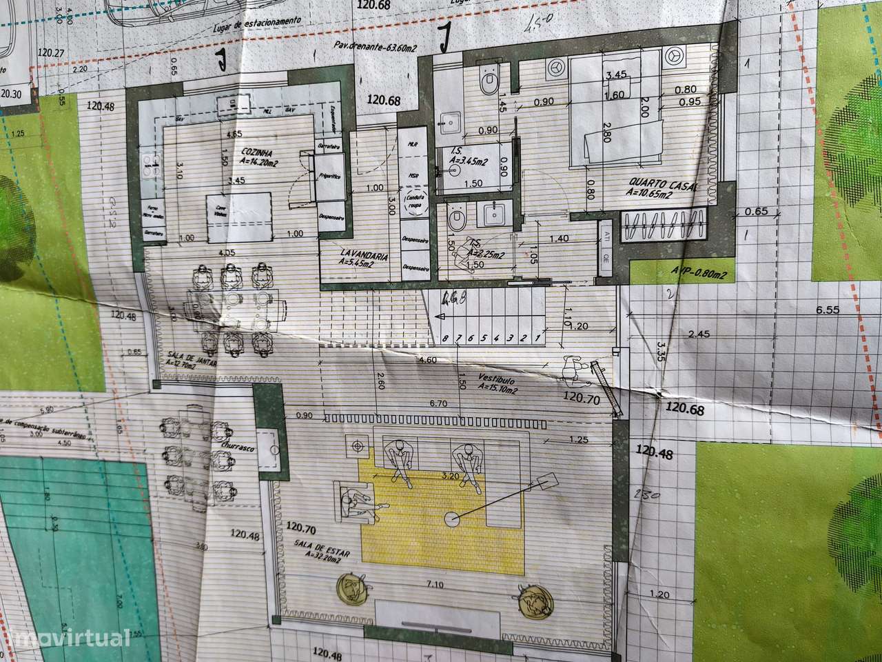 Moradia Isolada unifamiliar com piscina e garagem-24