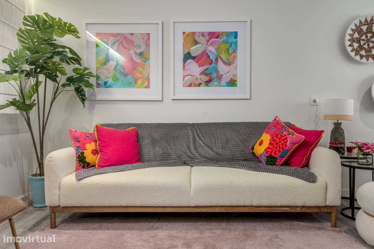 Moradia térrea renovada em Alhos Vedros (Moita) com garagem, closet. - Grande imagem: 3/26