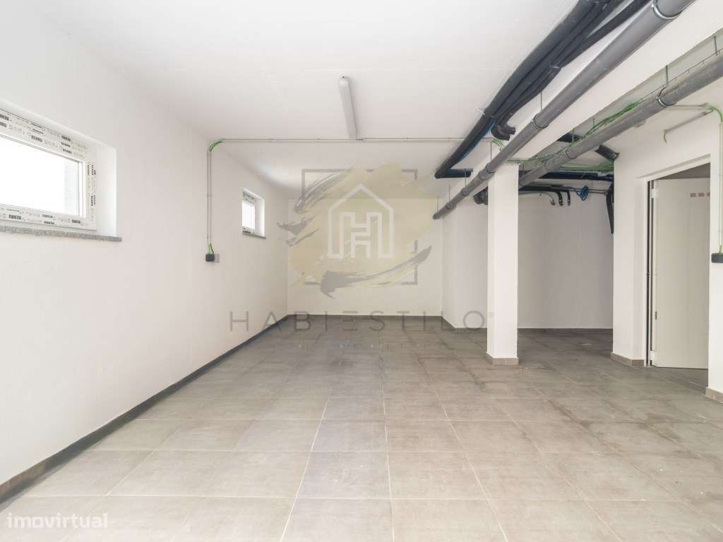 Moradias novas situadas na zona histórica de Azeitão-13