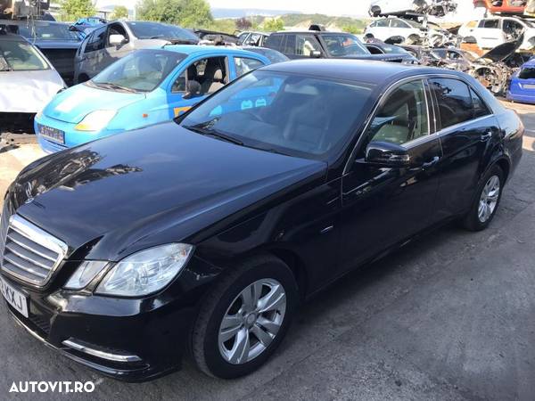 Dezmembrez Mercedes E Class W212 Automat 2012 2.2cdi Euro 5 - 2