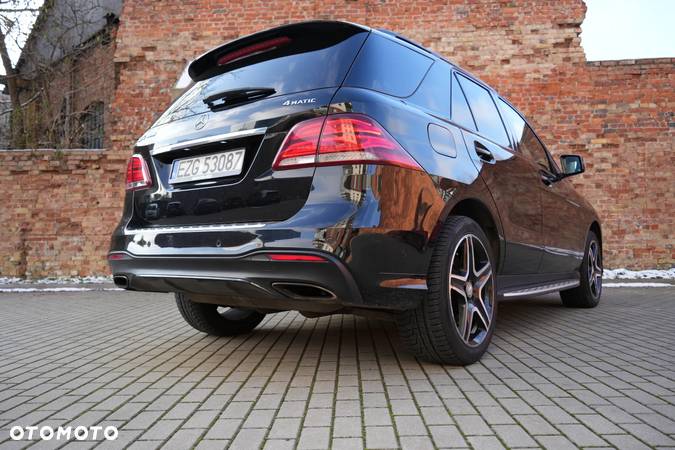 Mercedes-Benz GLE 400 4-Matic 7G-TRONIC - 3