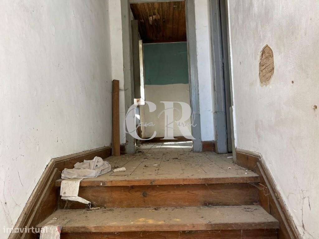 6 Prédios Urbanos e um Terreno Rústico para Renovação – Lousã-13