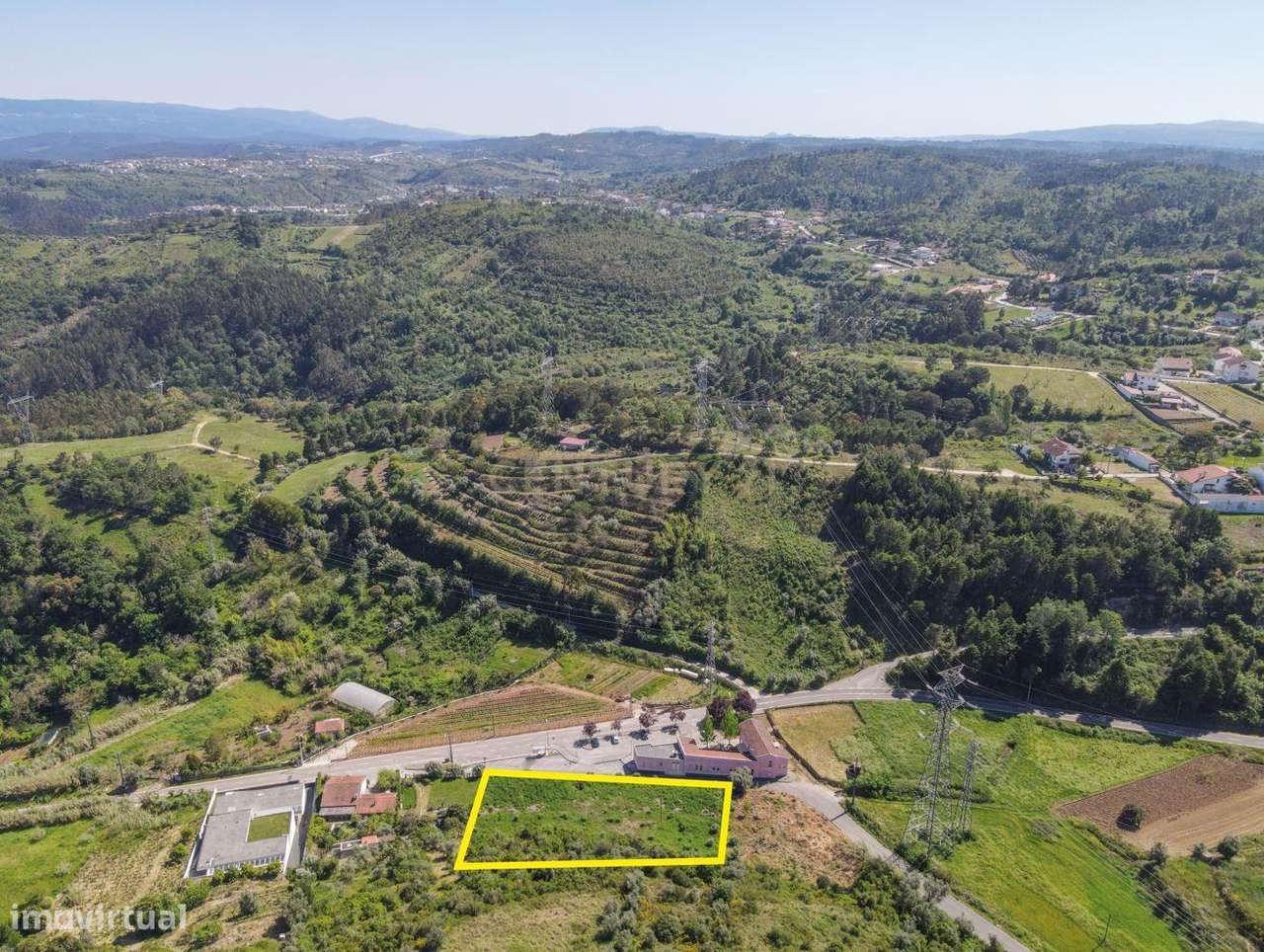 Terreno - C/ possibilidade de construção e poço - Grande imagem: 2/7