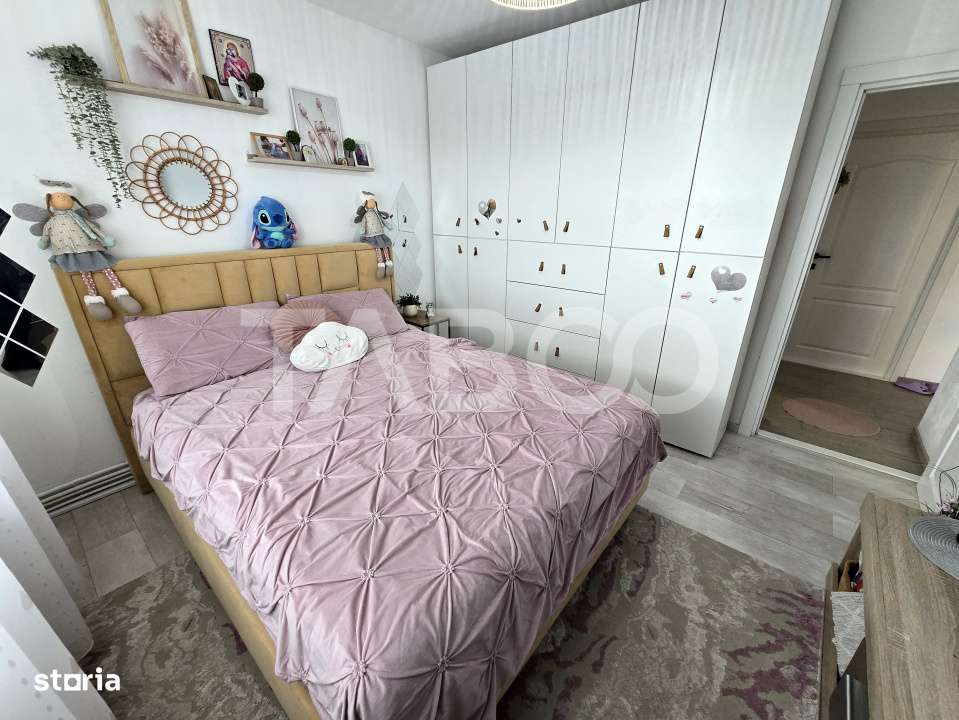 Apartament decomandat de vanzare mobilat pivnita Vasile Aaron Sibiu - Imagine principală: 5/17