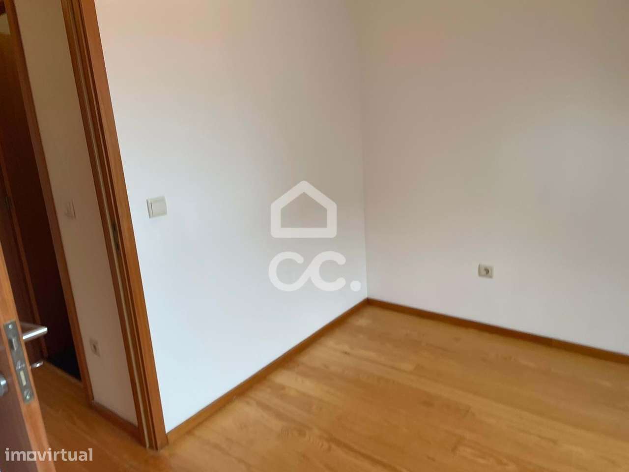 Moradia T2+1 Renovada em Campanhã-15