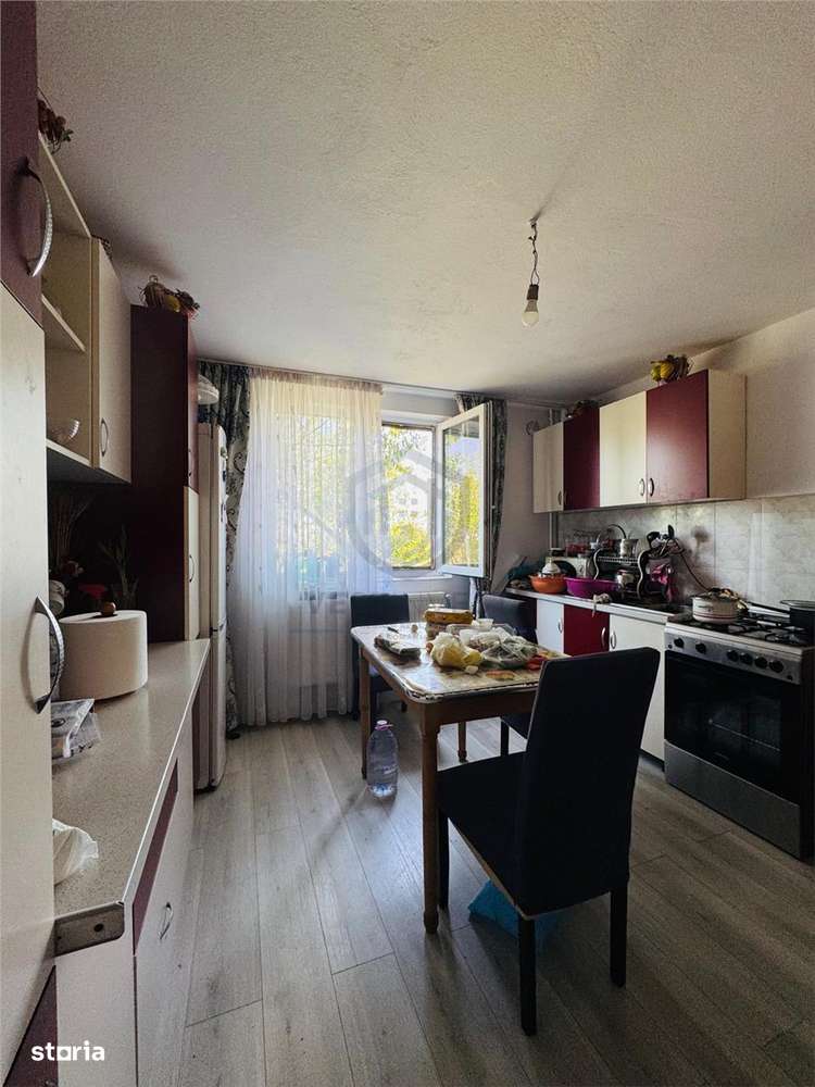 Casa cu acces auto in curte Grigorescu - Imagine principală: 2/4