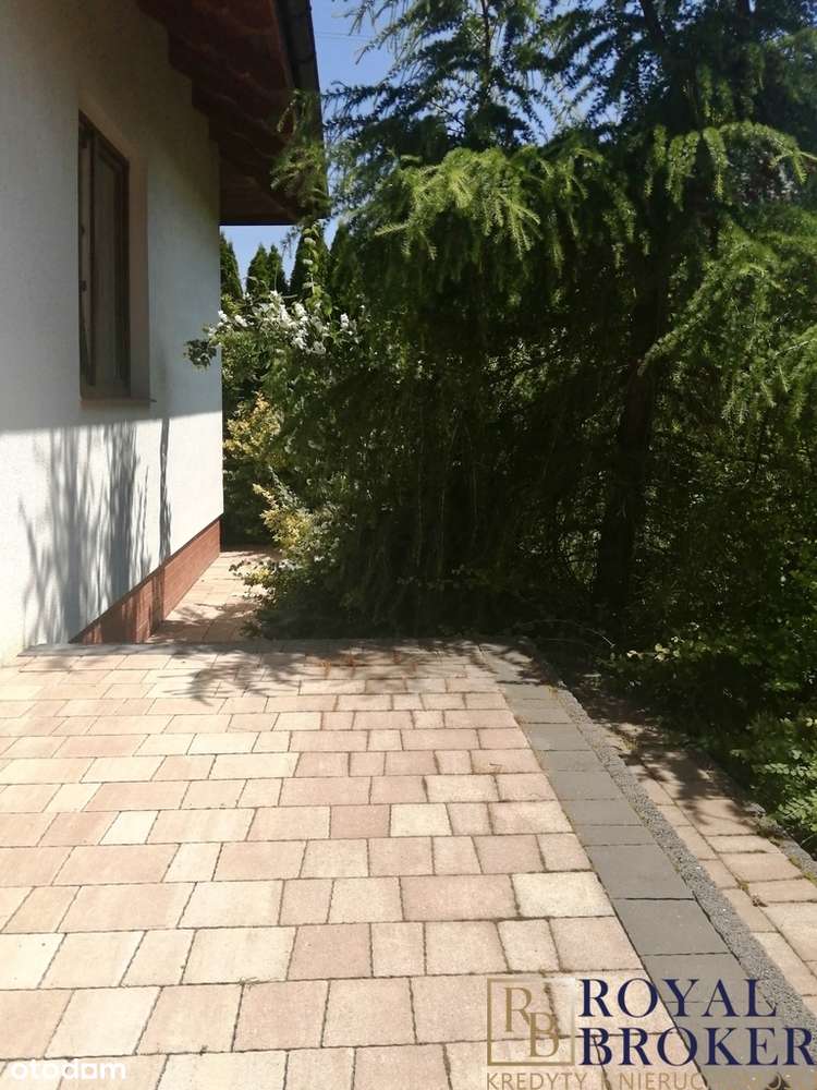 Na sprzedaż piękny dom parterowy 167 m², 20 arów.-7