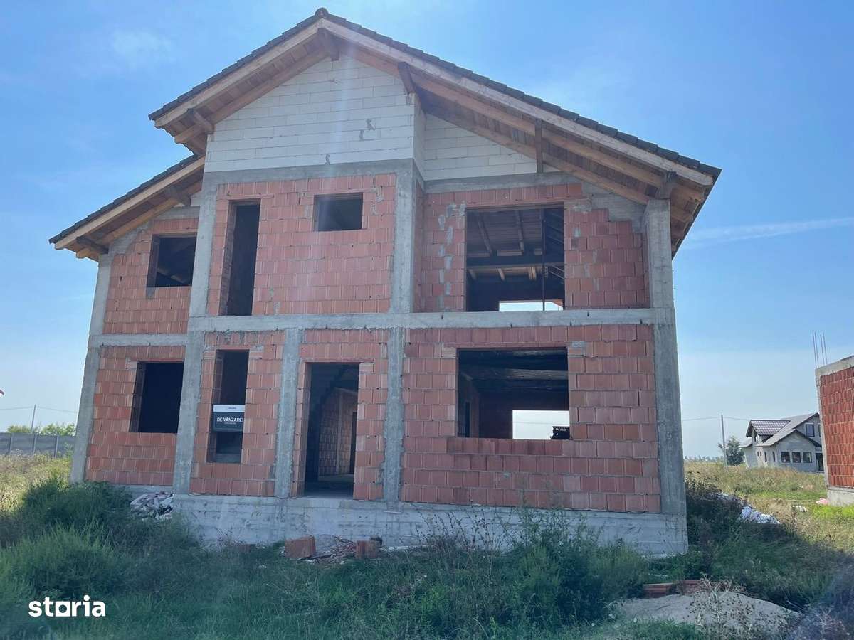 Casă la roșu - SanPaolo Arad - Imagine principală: 5/17