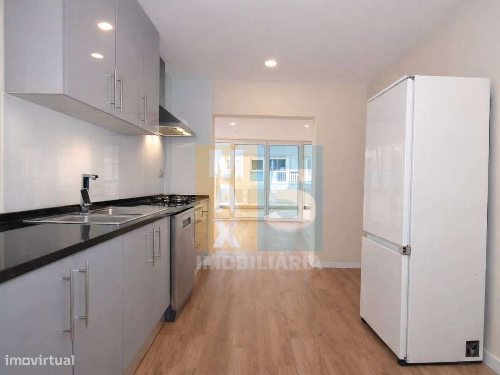 T3 remodelado com terraço - centro de Odivelas - Grande imagem: 5/54