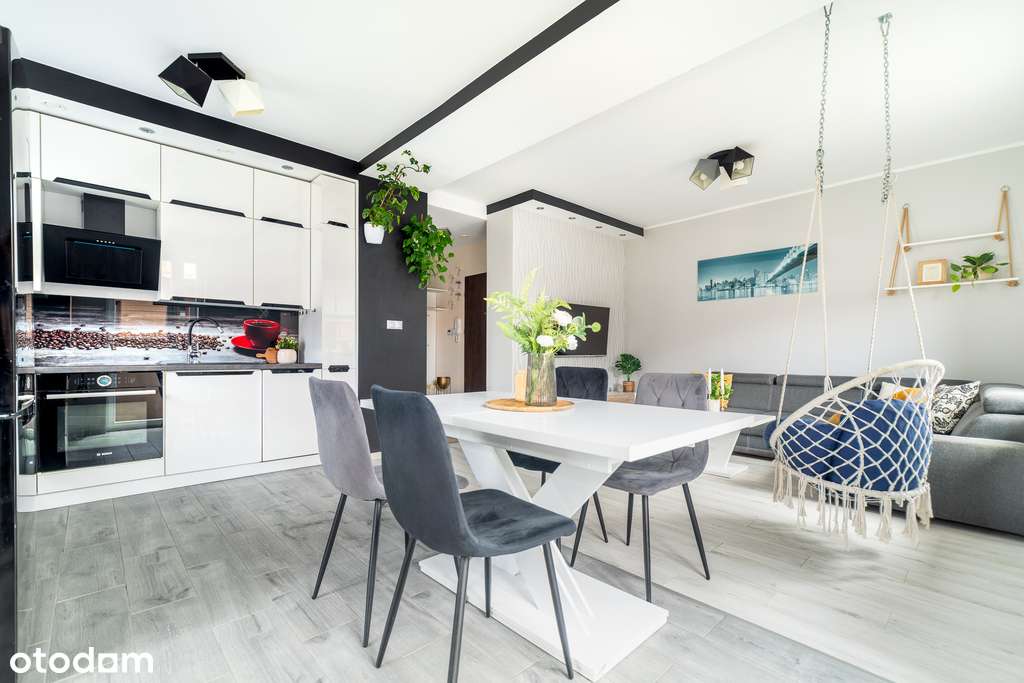 3pokoje/ balkon/ m. postojowe/ wykończone-0