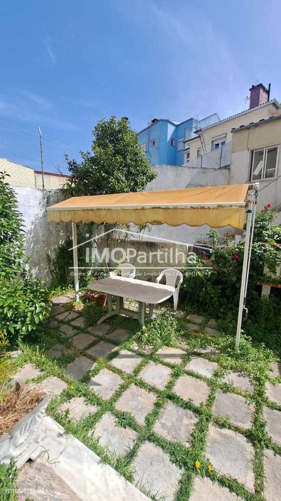 Apartamento T3 C/ Terraço na Venda Nova - Amadora-12