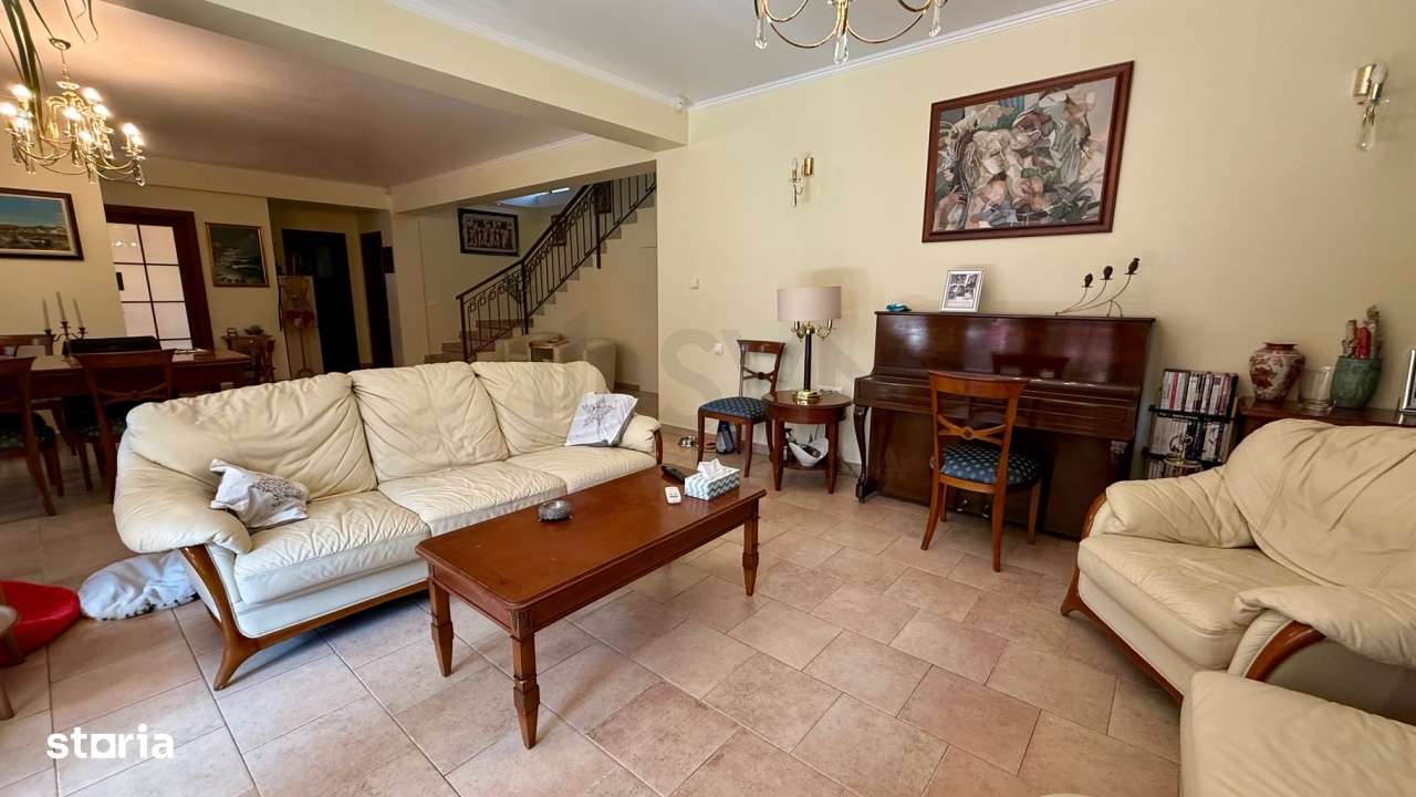 Vila 6 Camere de Vanzare I Mogosoaia - Imagine principală: 2/15