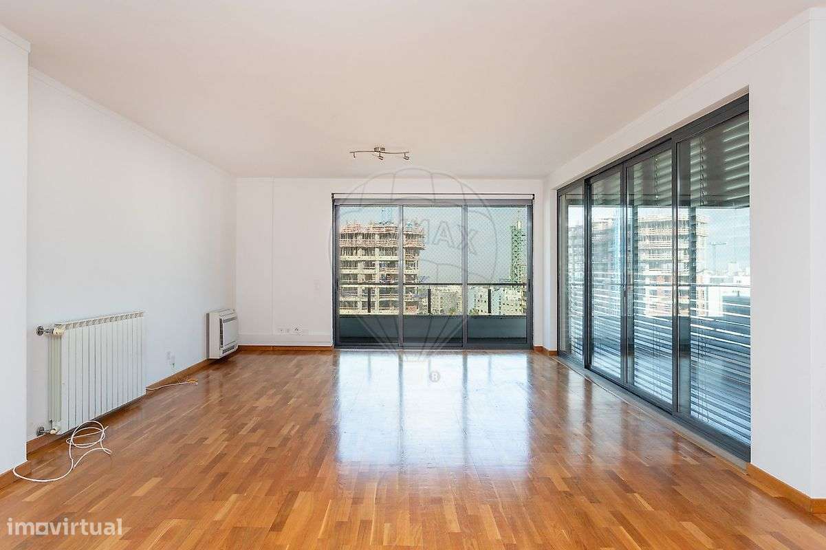 Apartamento T4 para arrendamento - Grande imagem: 4/41