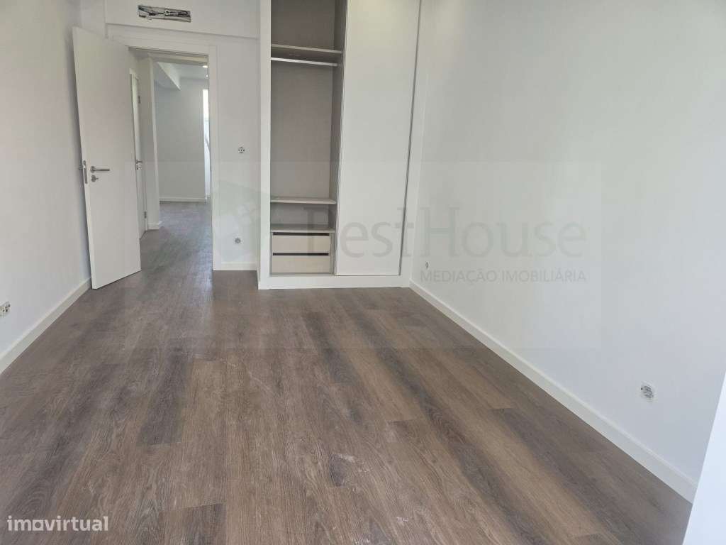 T2+1 Amadora - totalmente remodelado-3